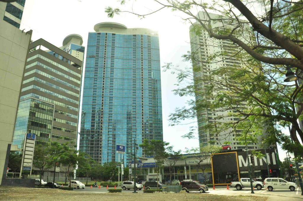 Our Awesome Hostel- Manila Makati City Exterior foto